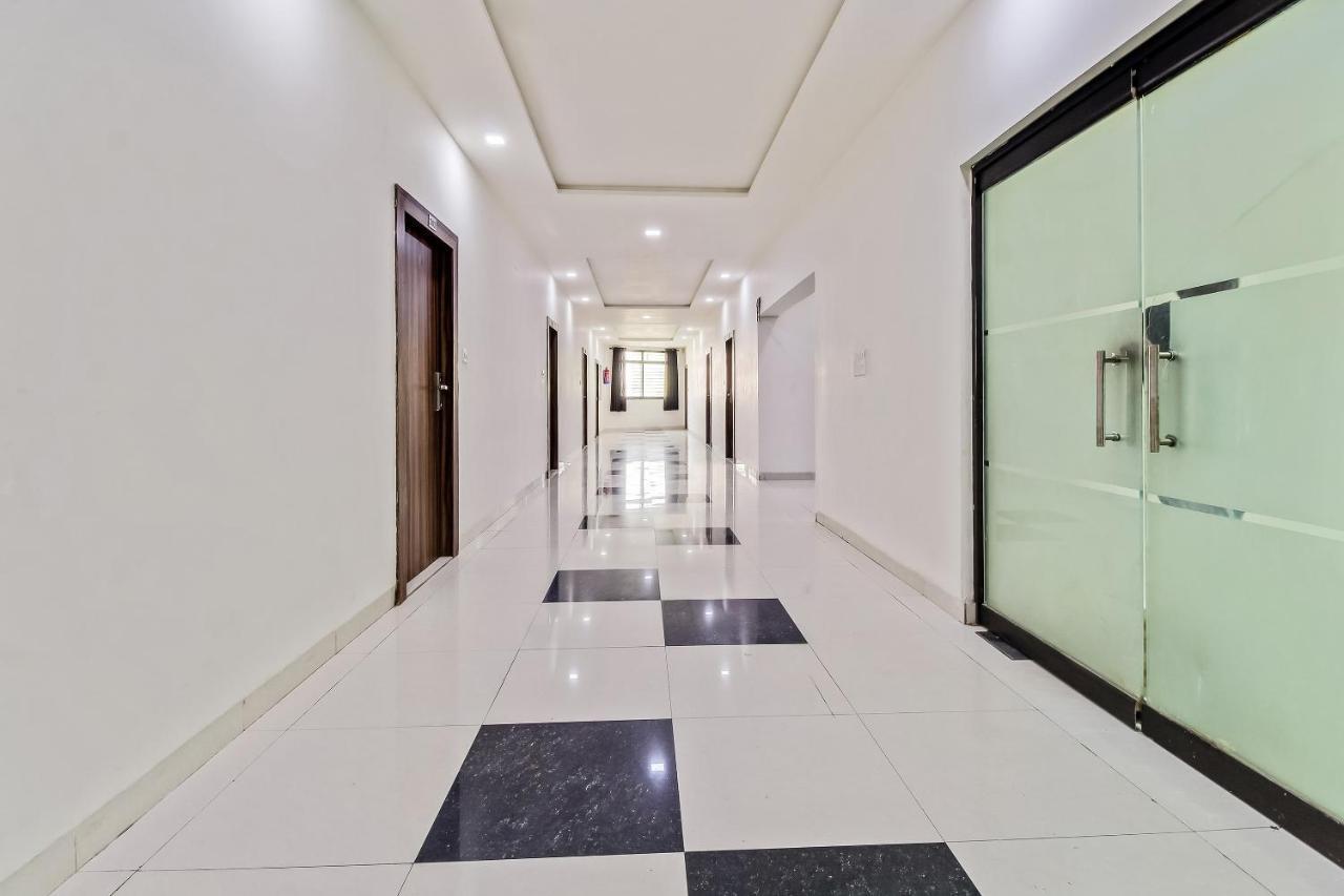 מטורה Oyo 10213 Hotel Panache מראה חיצוני תמונה