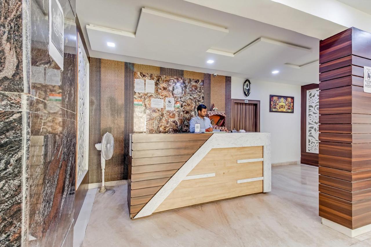 מטורה Oyo 10213 Hotel Panache מראה חיצוני תמונה