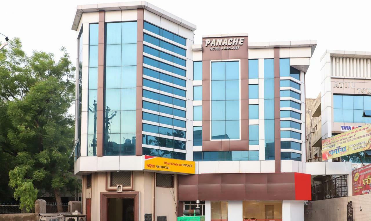 מטורה Oyo 10213 Hotel Panache מראה חיצוני תמונה